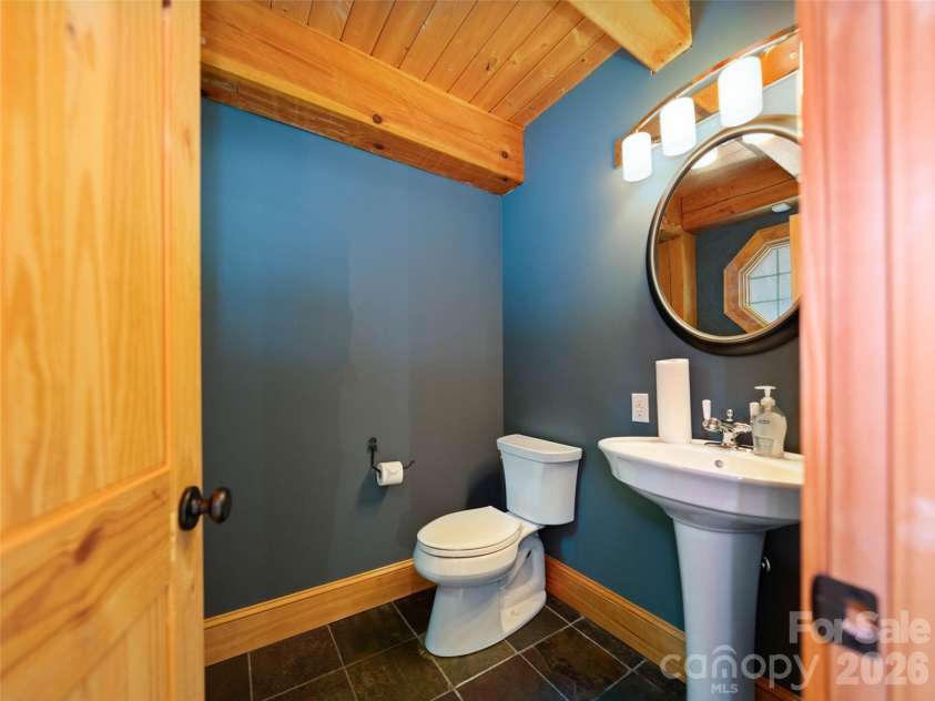 82 Red Oak Drive, Mills River, NC 28759.  MLS# CAR4376233, YatesRealty ID 19351. 