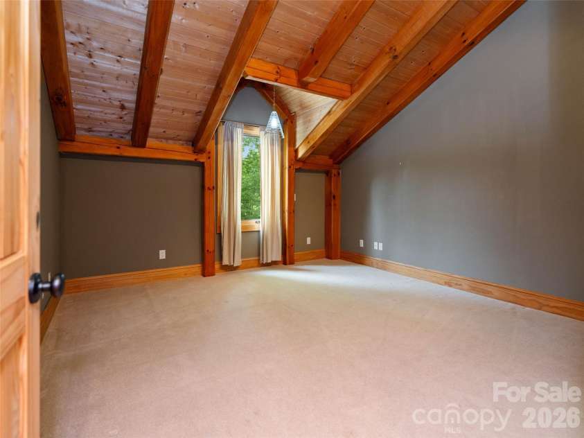 82 Red Oak Drive, Mills River, NC 28759.  MLS# CAR4376233, YatesRealty ID 19351. 