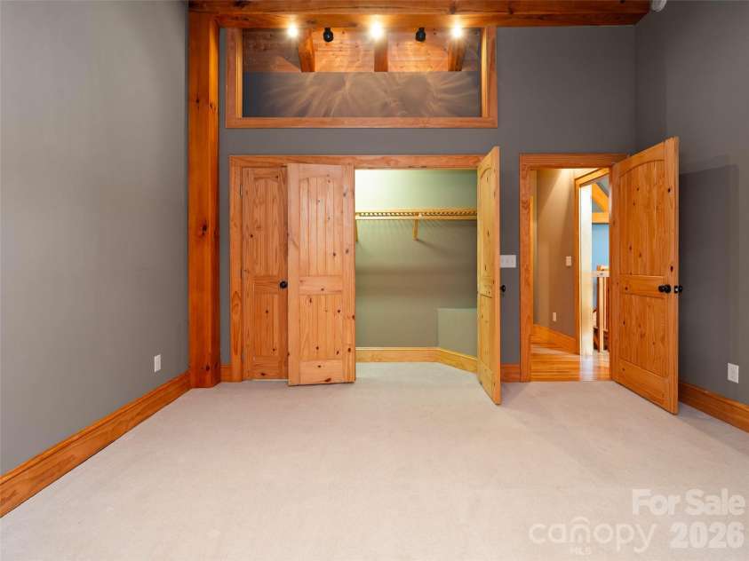 82 Red Oak Drive, Mills River, NC 28759.  MLS# CAR4376233, YatesRealty ID 19351. 