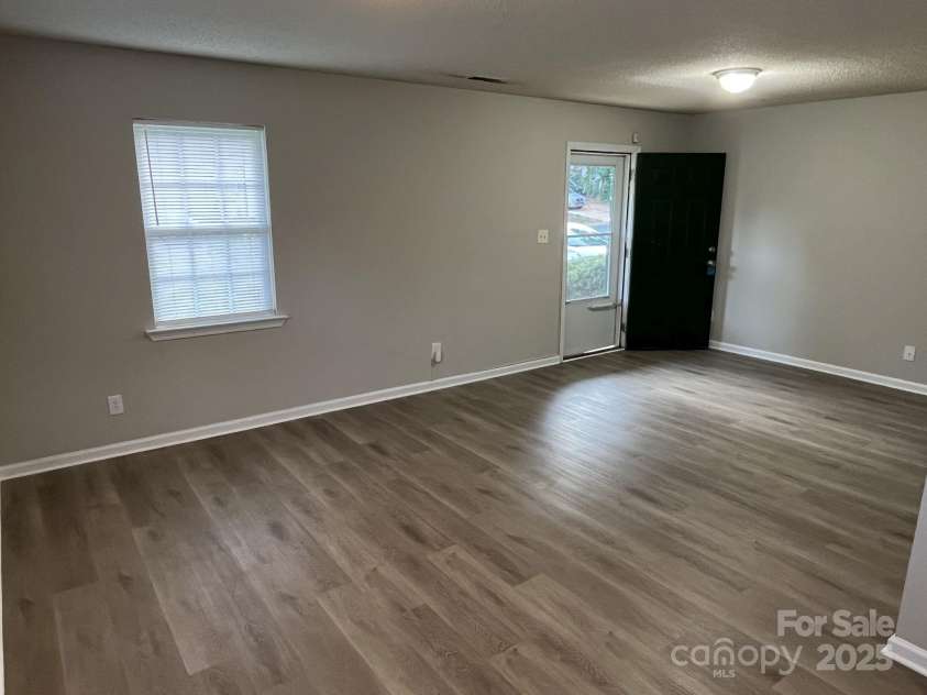 1714 Maribel Avenue, Charlotte, NC 28216.  MLS# CAR4271055, YatesRealty ID 19353. 