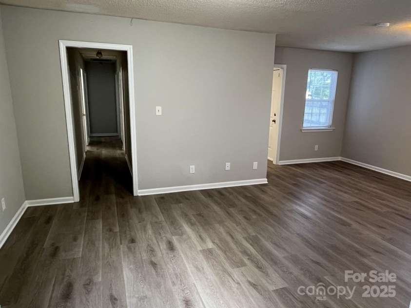 1714 Maribel Avenue, Charlotte, NC 28216.  MLS# CAR4271055, YatesRealty ID 19353. 