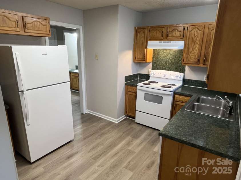 1714 Maribel Avenue, Charlotte, NC 28216.  MLS# CAR4271055, YatesRealty ID 19353. 