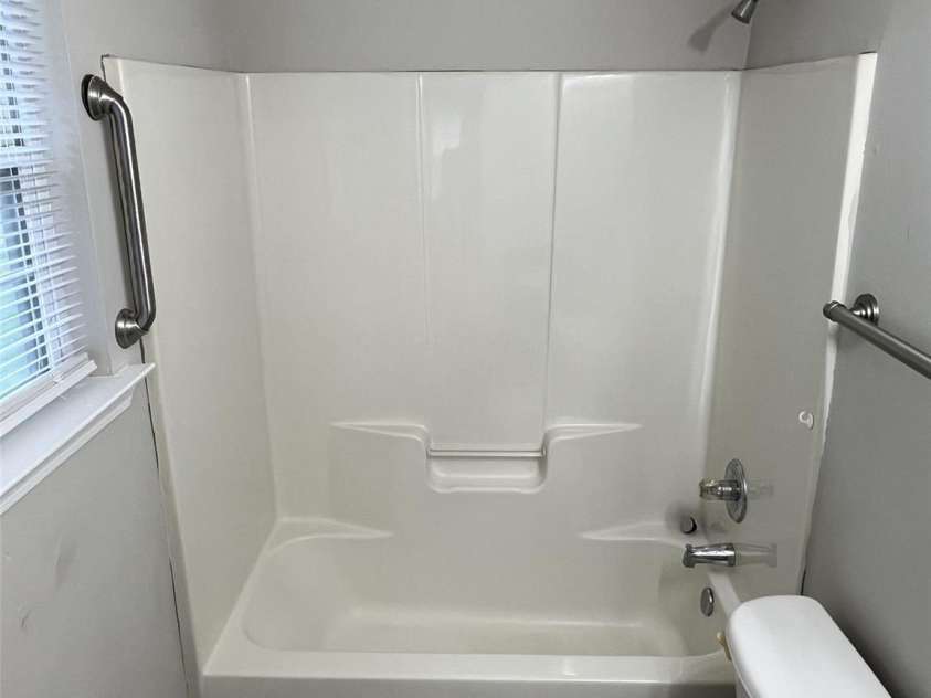 1714 Maribel Avenue, Charlotte, NC 28216.  MLS# CAR4271055, YatesRealty ID 19353. 