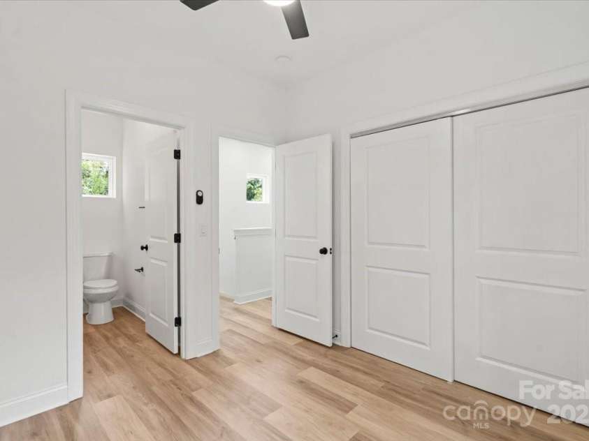 605 Poplar Street, Shelby, NC 28150.  MLS# CAR4268149, YatesRealty ID 19354. 