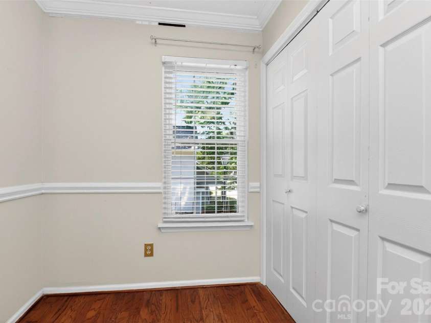 9234 Kings Canyon Drive, Charlotte, NC 28210.  MLS# CAR4374803, YatesRealty ID 19354. 