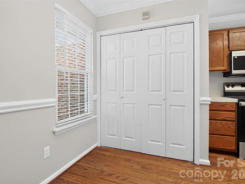 9234 Kings Canyon Drive, Charlotte, NC 28210.  MLS# CAR4374803, YatesRealty ID 19354. Laundry Closet