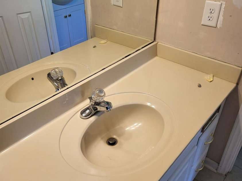 1022 Balsam Terrace, Charlotte, NC 28214.  MLS# CAR4374844, YatesRealty ID 19355. 
