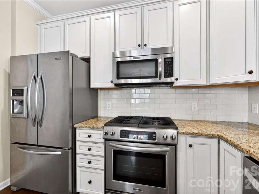 6453 Silver Star Lane, Charlotte, NC 28210.  MLS# CAR4374922, YatesRealty ID 19358. 