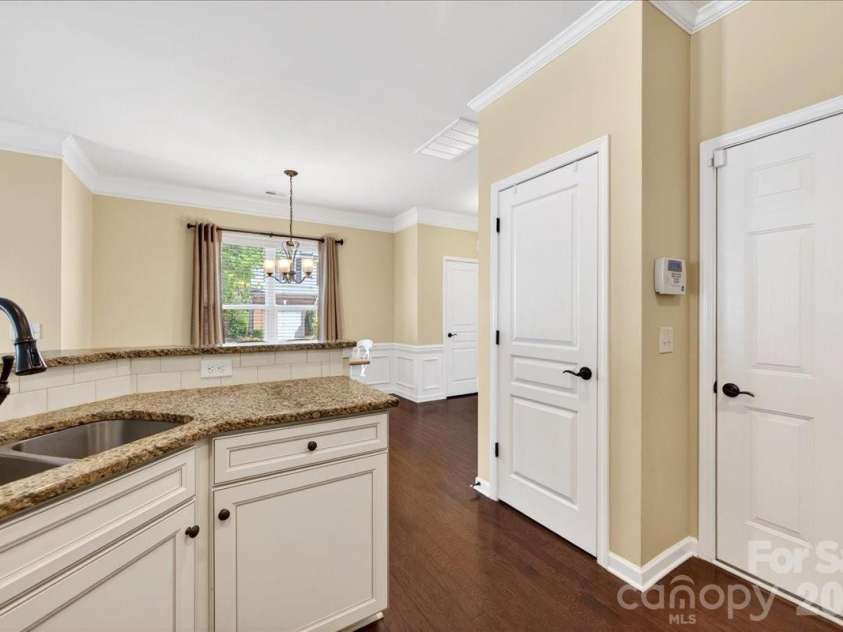 6453 Silver Star Lane, Charlotte, NC 28210.  MLS# CAR4374922, YatesRealty ID 19358. 