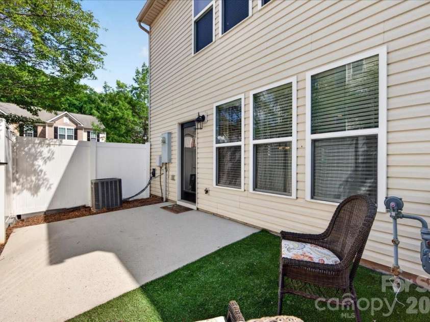 6453 Silver Star Lane, Charlotte, NC 28210.  MLS# CAR4374922, YatesRealty ID 19358. 