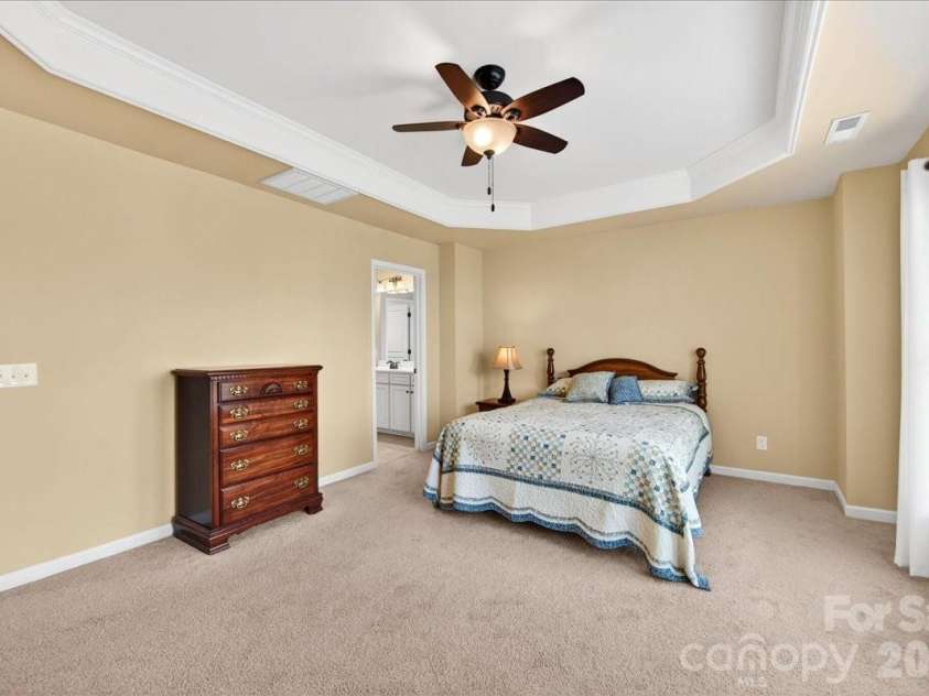 6453 Silver Star Lane, Charlotte, NC 28210.  MLS# CAR4374922, YatesRealty ID 19358. 