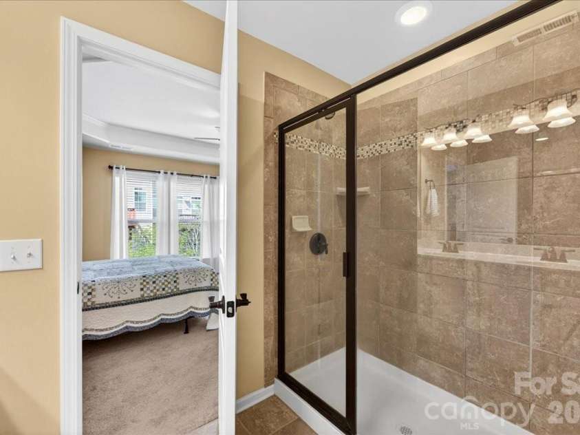 6453 Silver Star Lane, Charlotte, NC 28210.  MLS# CAR4374922, YatesRealty ID 19358. 