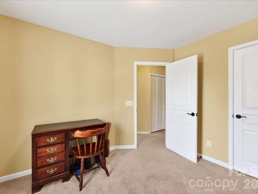 6453 Silver Star Lane, Charlotte, NC 28210.  MLS# CAR4374922, YatesRealty ID 19358. 
