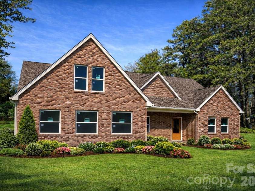 358 Autumnlight Drive, Salisbury, NC 28147.  MLS# CAR4371010, YatesRealty ID 19359. 