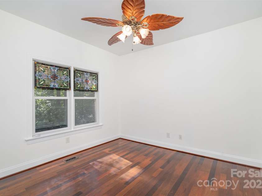 112 Eagle Chase Lane, Troutman, NC 28166.  MLS# CAR4296376, YatesRealty ID 1936. 