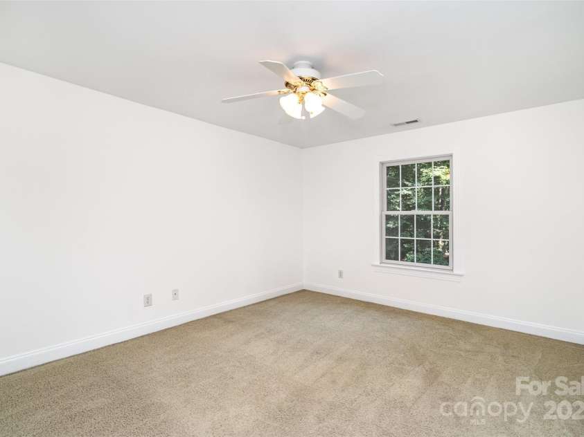 112 Eagle Chase Lane, Troutman, NC 28166.  MLS# CAR4296376, YatesRealty ID 1936. 