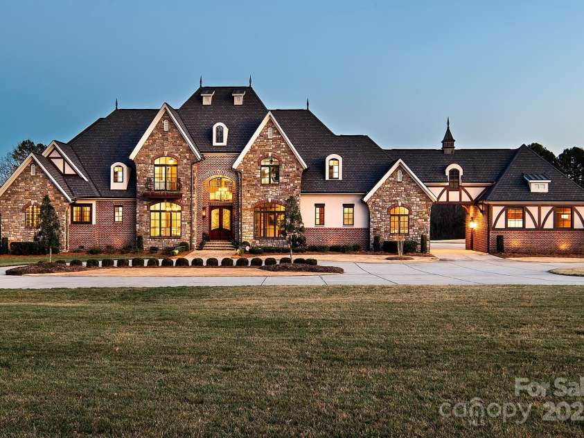 3200 Beaty Road, Gastonia, NC 28056.  MLS# CAR4233410, YatesRealty ID 1936. 