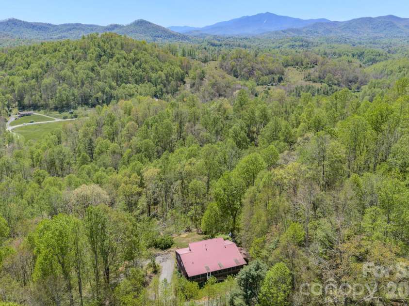 143 Gouge Cemetery Road, Bakersville, NC 28705.  MLS# CAR4373113, YatesRealty ID 19360. 