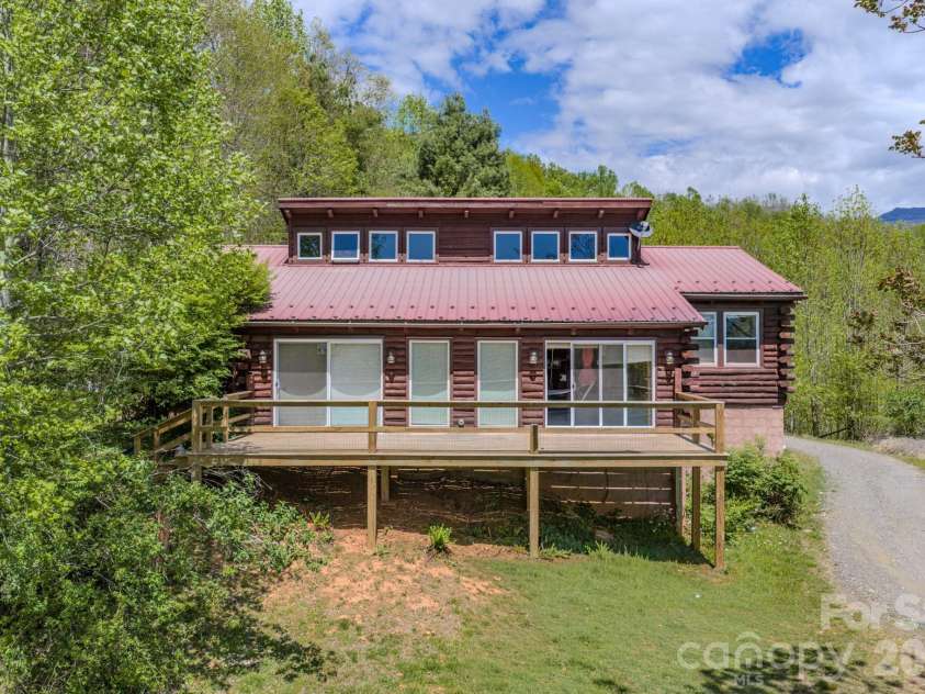 143 Gouge Cemetery Road, Bakersville, NC 28705.  MLS# CAR4373113, YatesRealty ID 19360. 