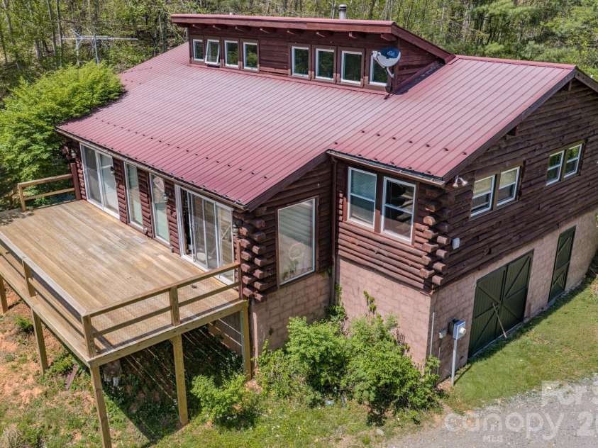 143 Gouge Cemetery Road, Bakersville, NC 28705.  MLS# CAR4373113, YatesRealty ID 19360. 