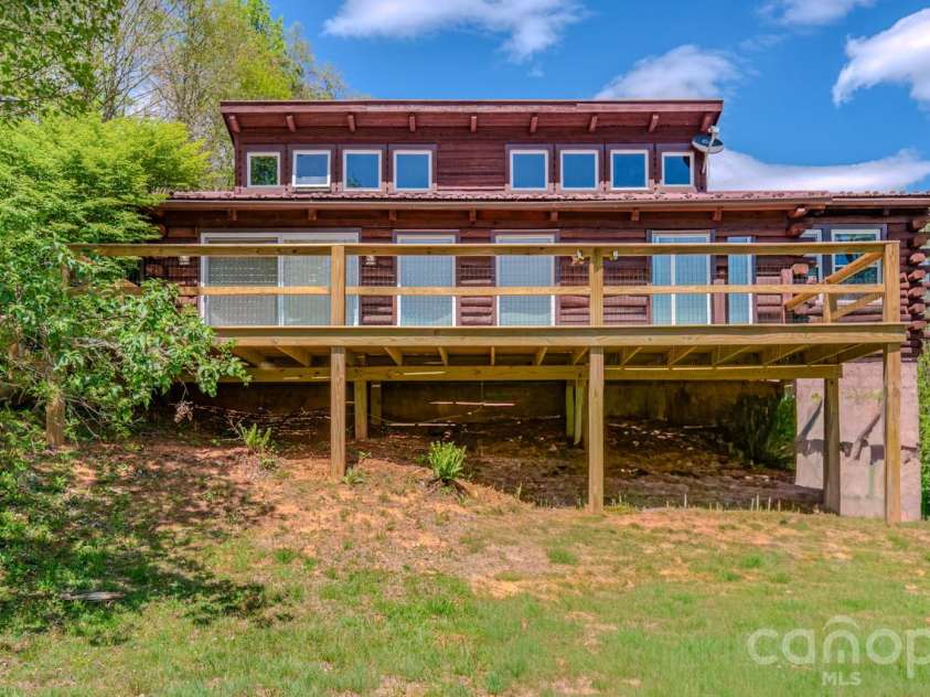 143 Gouge Cemetery Road, Bakersville, NC 28705.  MLS# CAR4373113, YatesRealty ID 19360. 