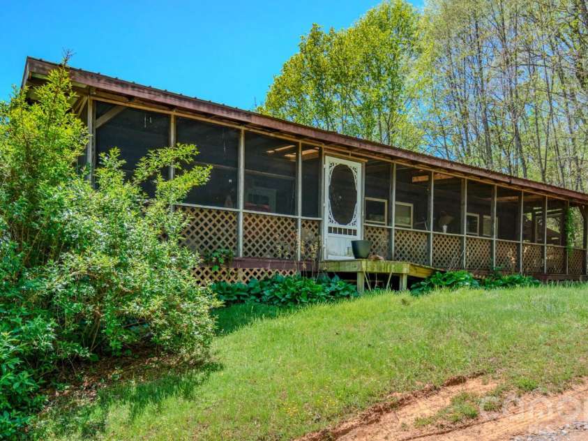 143 Gouge Cemetery Road, Bakersville, NC 28705.  MLS# CAR4373113, YatesRealty ID 19360. 