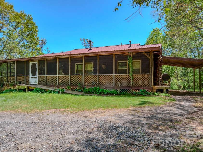 143 Gouge Cemetery Road, Bakersville, NC 28705.  MLS# CAR4373113, YatesRealty ID 19360. 
