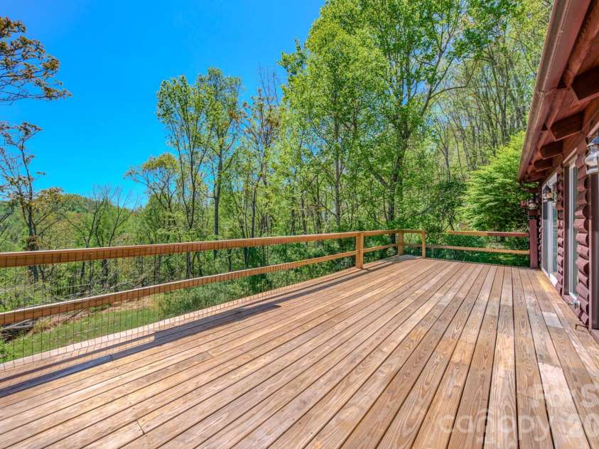 143 Gouge Cemetery Road, Bakersville, NC 28705.  MLS# CAR4373113, YatesRealty ID 19360. 