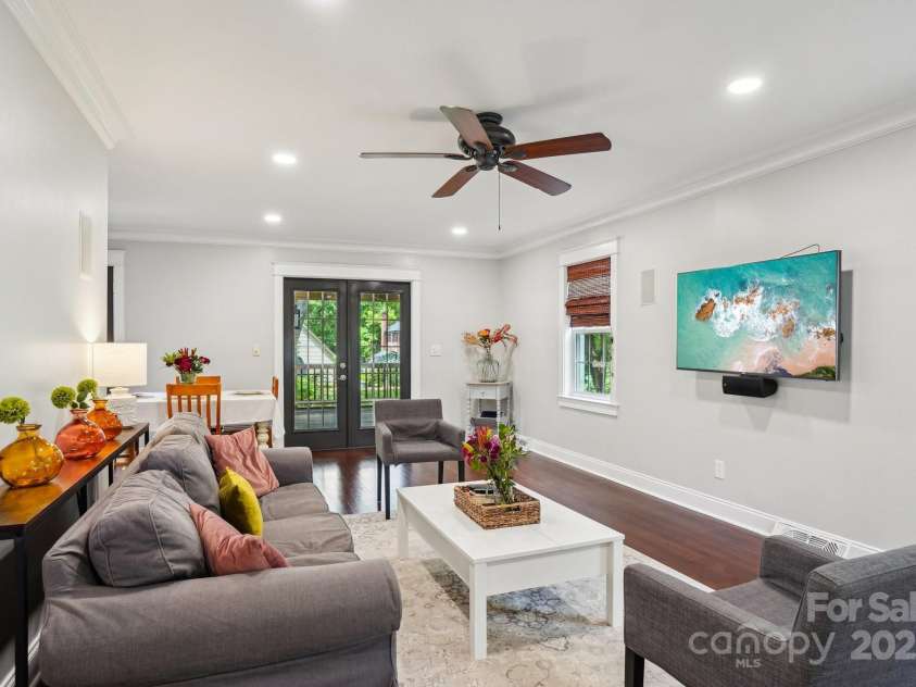 3918 Rea Road, Charlotte, NC 28226.  MLS# CAR4254640, YatesRealty ID 19360. 