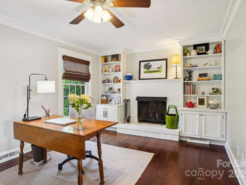 3918 Rea Road, Charlotte, NC 28226.  MLS# CAR4254640, YatesRealty ID 19360. 