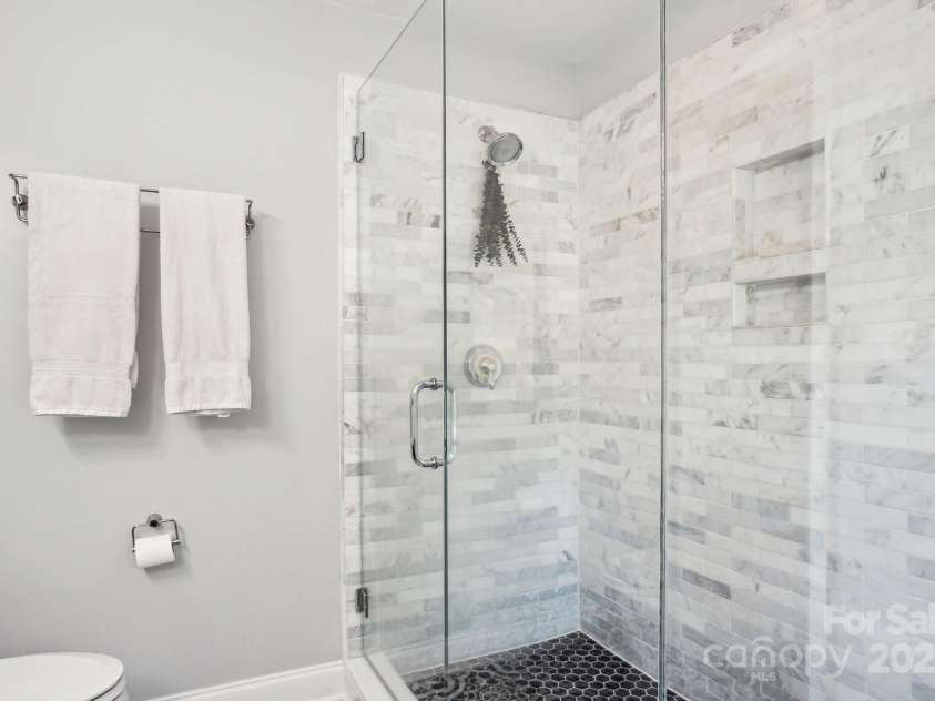 3918 Rea Road, Charlotte, NC 28226.  MLS# CAR4254640, YatesRealty ID 19360. 