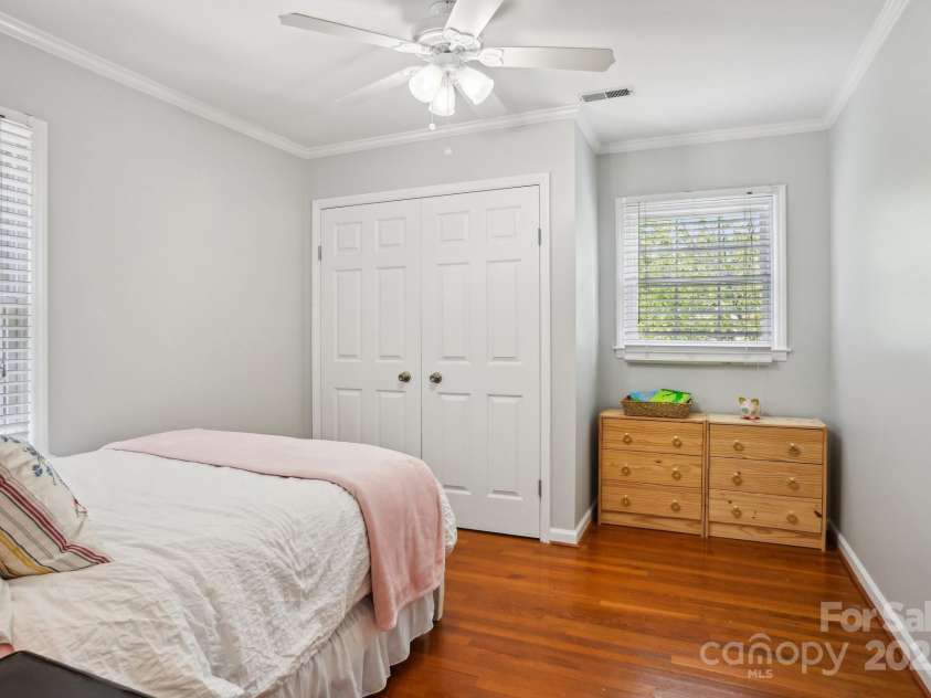 3918 Rea Road, Charlotte, NC 28226.  MLS# CAR4254640, YatesRealty ID 19360. 