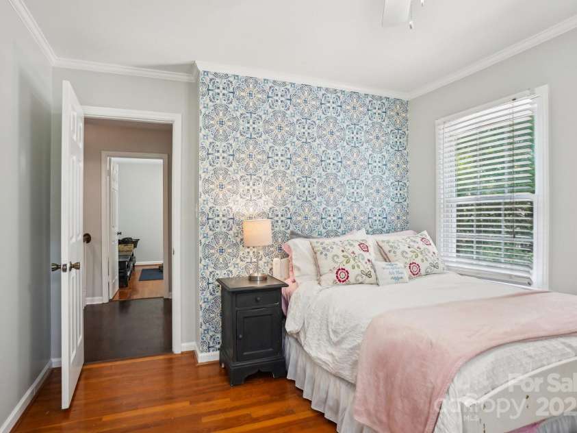 3918 Rea Road, Charlotte, NC 28226.  MLS# CAR4254640, YatesRealty ID 19360. 