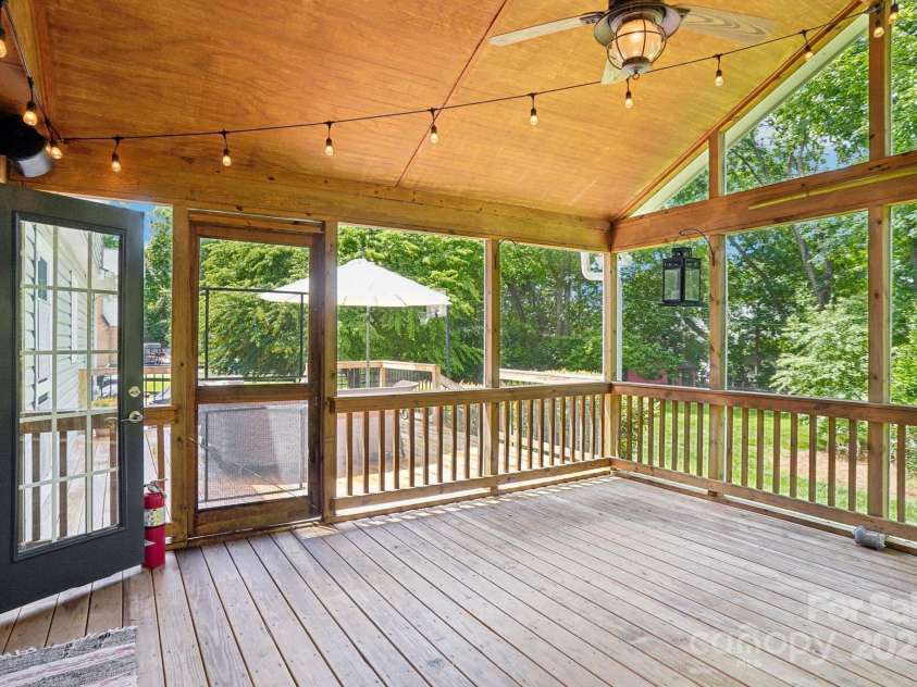 3918 Rea Road, Charlotte, NC 28226.  MLS# CAR4254640, YatesRealty ID 19360. 
