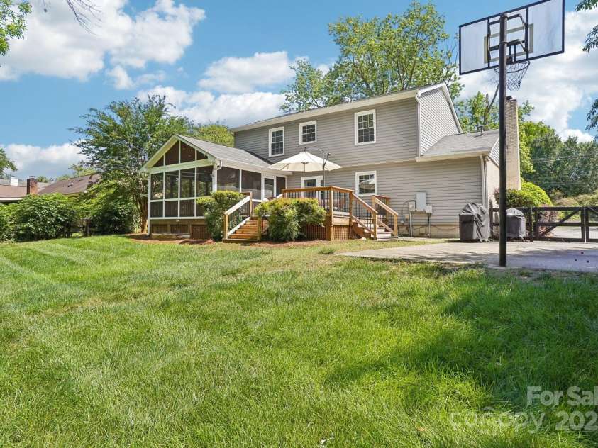 3918 Rea Road, Charlotte, NC 28226.  MLS# CAR4254640, YatesRealty ID 19360. 