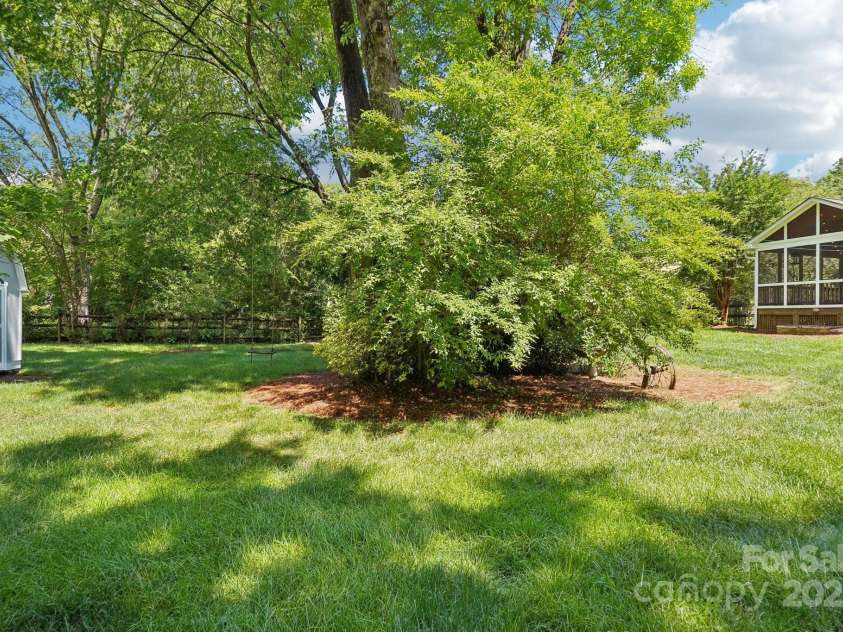 3918 Rea Road, Charlotte, NC 28226.  MLS# CAR4254640, YatesRealty ID 19360. 