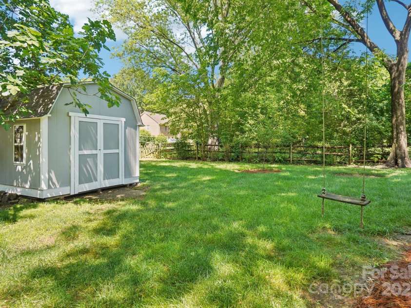 3918 Rea Road, Charlotte, NC 28226.  MLS# CAR4254640, YatesRealty ID 19360. 