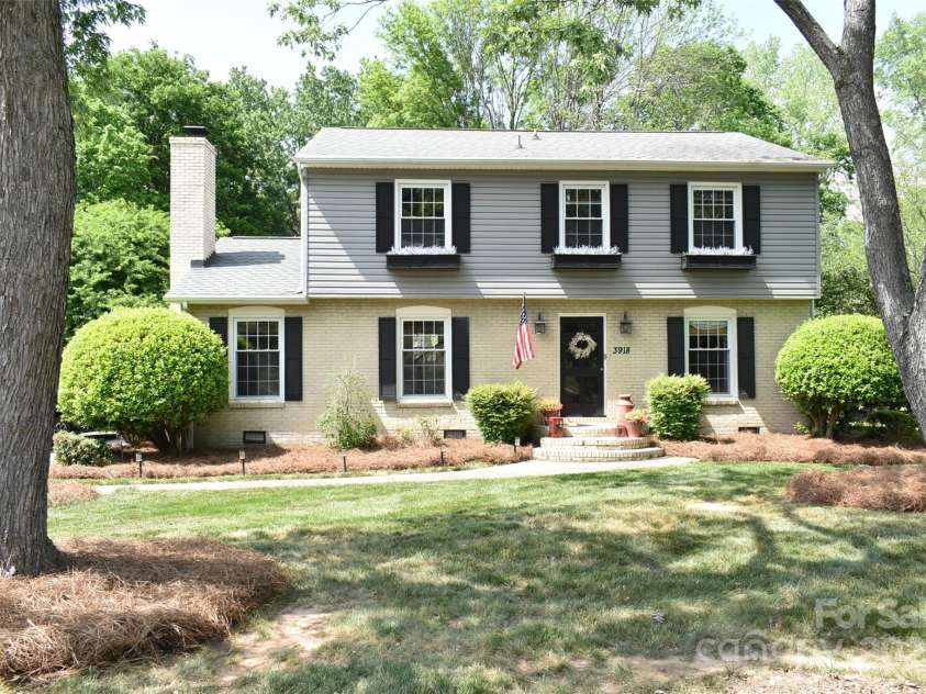 3918 Rea Road, Charlotte, NC 28226.  MLS# CAR4254640, YatesRealty ID 19360. 