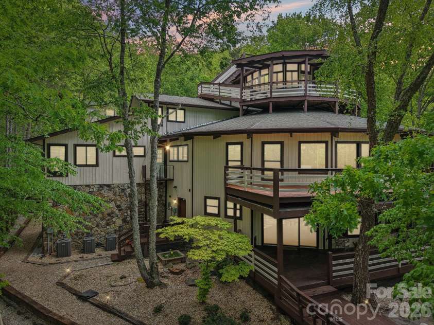 295 Dills Road, Bryson City, NC 28713.  MLS# CAR4373473, YatesRealty ID 19361. Creative design and build