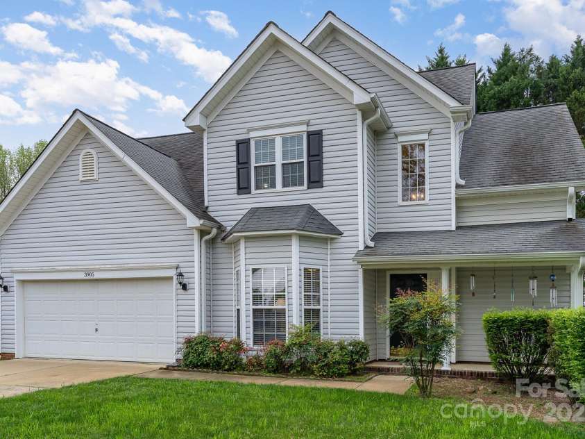 3905 Farlow Road, Charlotte, NC 28269.  MLS# CAR4238350, YatesRealty ID 19361. Front