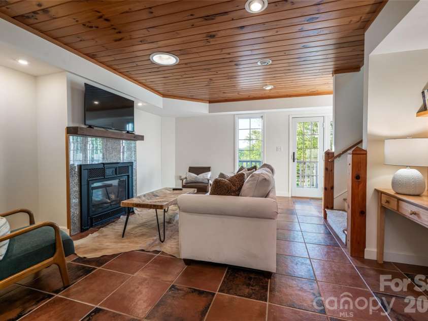 10 and 12 Dogwood Hills Lane, Weaverville, NC 28787.  MLS# CAR4374354, YatesRealty ID 19362. Guest House Living Room