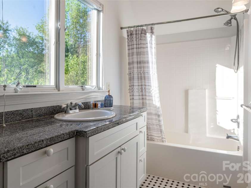10 and 12 Dogwood Hills Lane, Weaverville, NC 28787.  MLS# CAR4374354, YatesRealty ID 19362. Guest House Upper Level Bath