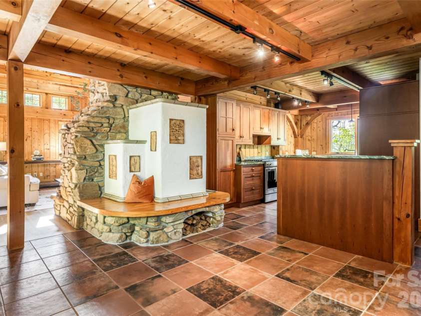 10 and 12 Dogwood Hills Lane, Weaverville, NC 28787.  MLS# CAR4374354, YatesRealty ID 19362. Kitchen + Dining
