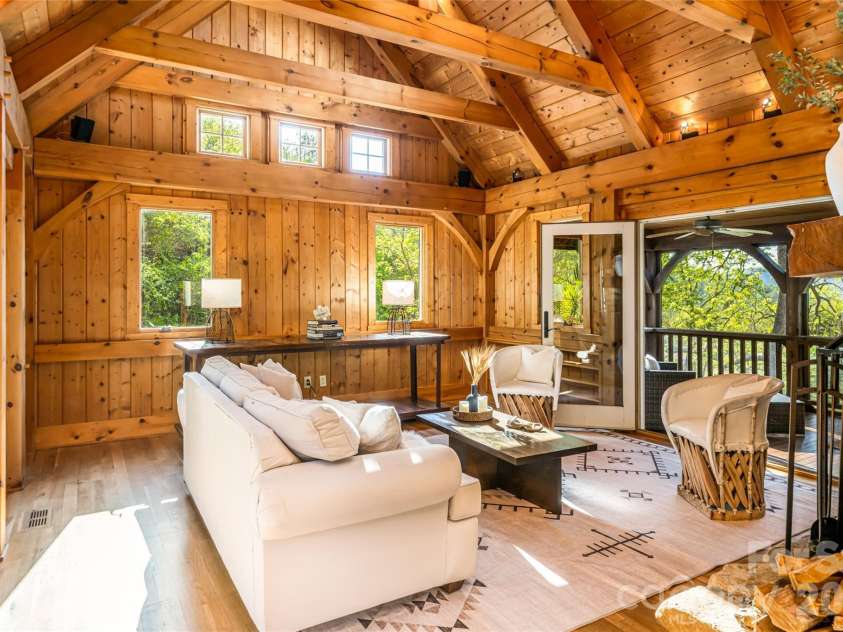 10 and 12 Dogwood Hills Lane, Weaverville, NC 28787.  MLS# CAR4374354, YatesRealty ID 19362. Living Room