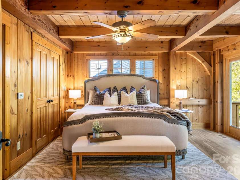 10 and 12 Dogwood Hills Lane, Weaverville, NC 28787.  MLS# CAR4374354, YatesRealty ID 19362. Primary Suite