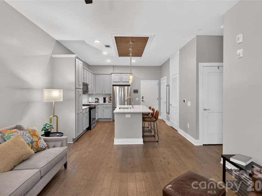 2401 Euclid Avenue, Charlotte, NC 28203.  MLS# CAR4399147, YatesRealty ID 19364. 
