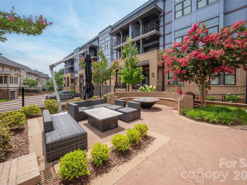 2401 Euclid Avenue, Charlotte, NC 28203.  MLS# CAR4399147, YatesRealty ID 19364. 