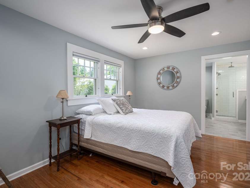 409 Grove Street, Lincolnton, NC 28092.  MLS# CAR4264134, YatesRealty ID 19364. Primary Suite