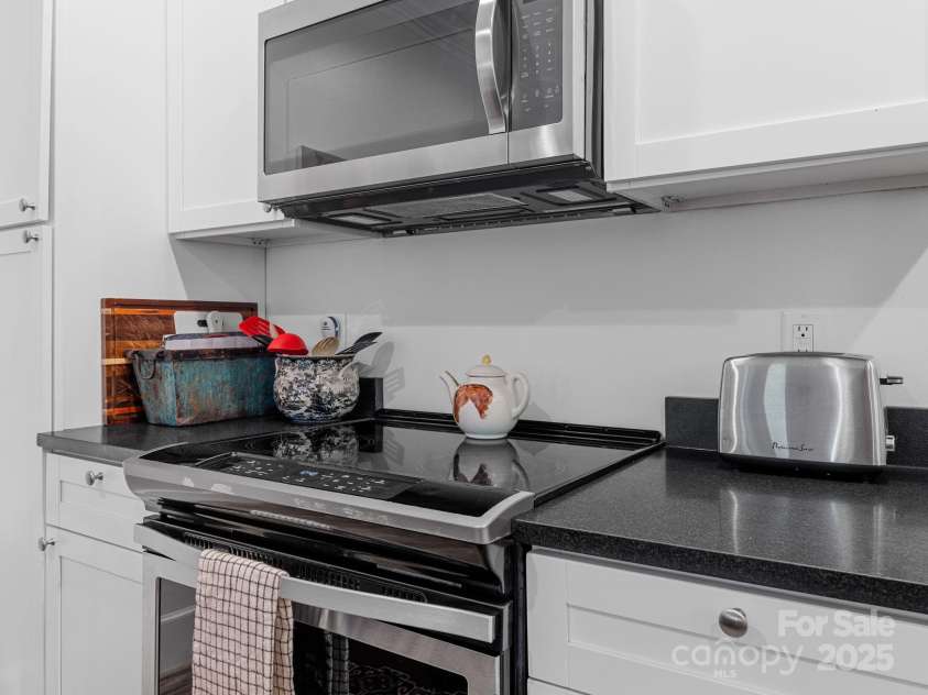 2784 Pea Ridge Road, Mill Spring, NC 28756.  MLS# CAR4271067, YatesRealty ID 19366. 