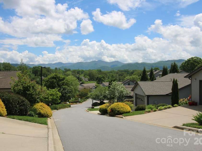 452 Kyfields None, Weaverville, NC 28787.  MLS# CAR4255494, YatesRealty ID 19368. Mountain View